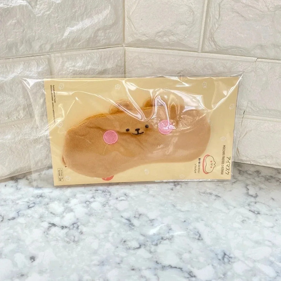 3/$20 🌸 Mocchiri Friends Eyemask - Picture 4 of 4
